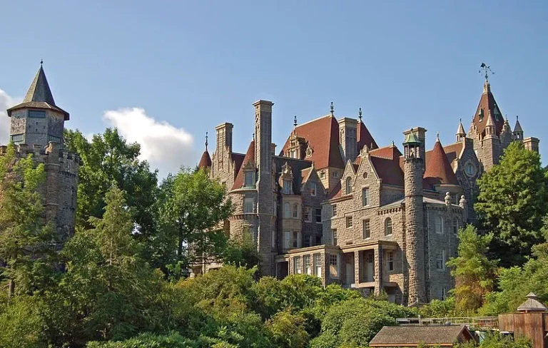 Abandoned for Over 70 Years, Historic Boldt Castle Has Been Restored. Photos Inside!