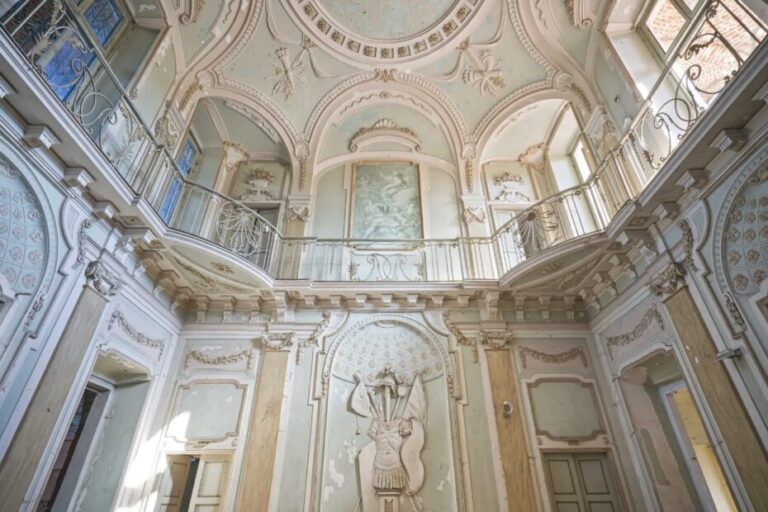 This is Palazzo Mint, a beautiful abandoned villa in Italy, owns it’s name by the color it is painted in from the inside