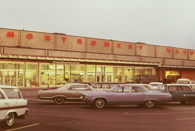 Dixie Square Mall (Harvey, Illinois)